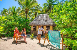 Fidji - Iles Yasawa - Barefoot Manta Island - Dortoir Traditional Beach Dorm