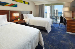 Hawaii - Oahu - Honolulu Waikiki - Hilton Garden Inn Waikiki Beach - One Bedroom Suite