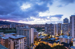 Hawaii - Oahu - Honolulu Waikiki - Hilton Garden Inn Waikiki Beach - City View Room