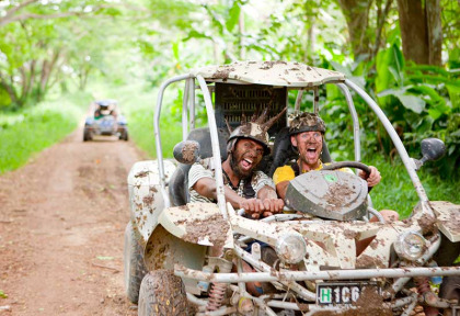 Vanuatu - Efate - Jungle Safari Tour en buggy © Vanuatu Tourism Office