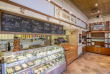 Hawaii - Hawaii Big Island - Kohala Coast - Fairmont Orchid - Brown's Deli