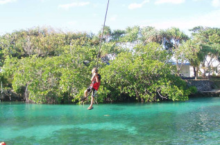 Vanuatu - Efate - Randonnée canoë à Efate © Eden Tours