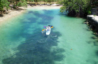 Vanuatu - Efate - Randonnée canoë à Efate © Eden Tours