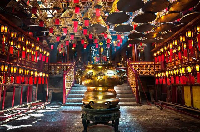 Hong Kong - Balade  pied dans le cεr historique © iStock, Bushton3