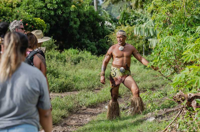 Iles Cook - Rarotonga - Randonnée nature avec Tumutoa © Nick Paulsen