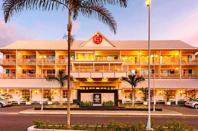 Samoa - Apia - Sheraton Samoa Aggie Grey's Hotel & Bungalows