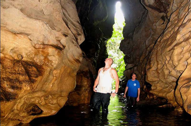 Vanuatu - Espiritu Santo - La grotte millenium © Eden Tours